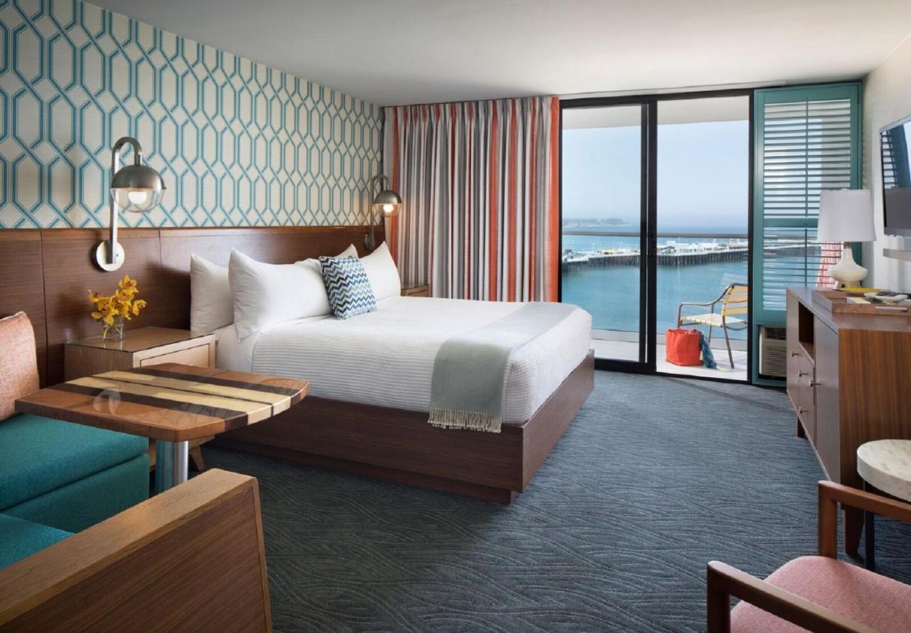 Ocean View Cloud - Two Queen at Dream Inn Santa Cruz