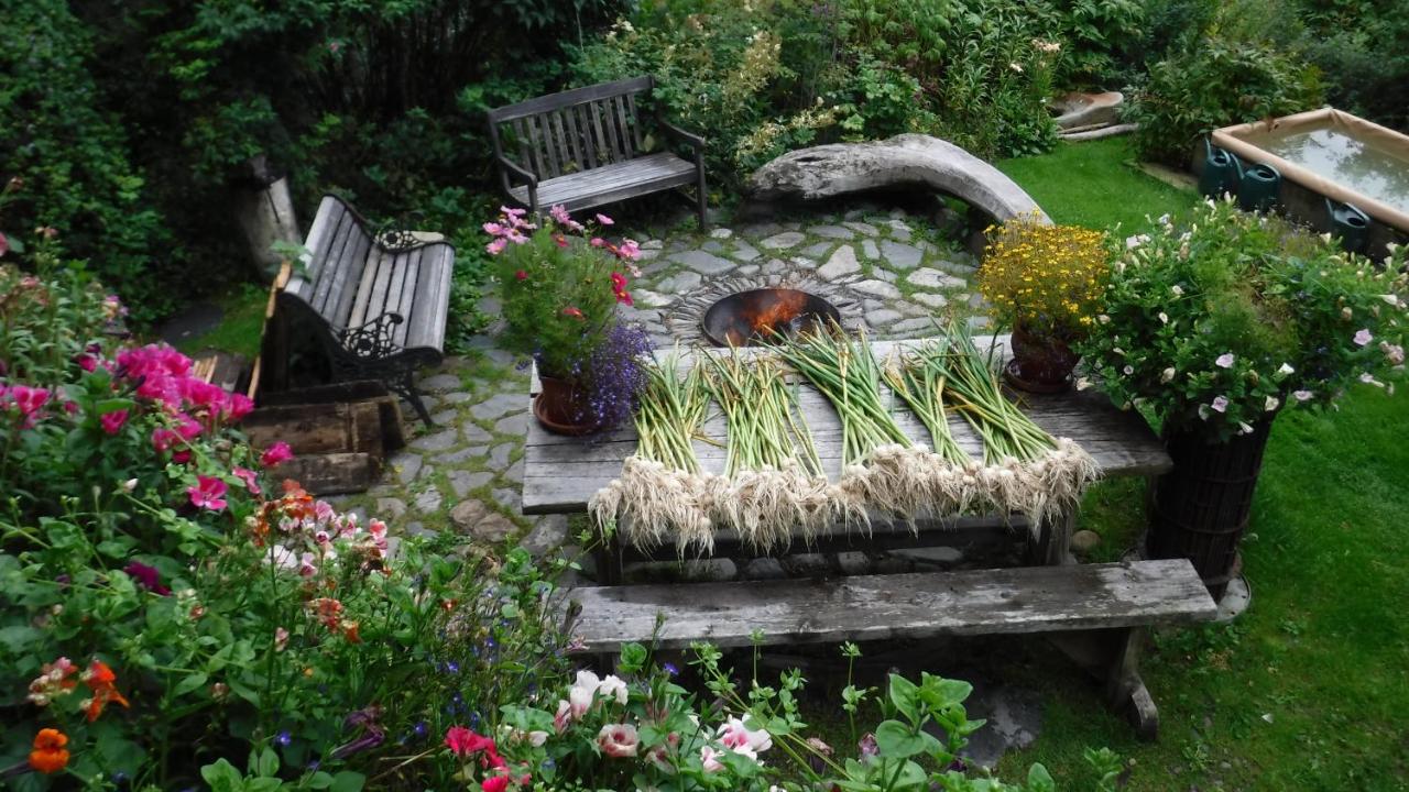 | Brigitte's Bavarian Bed und Breakfast