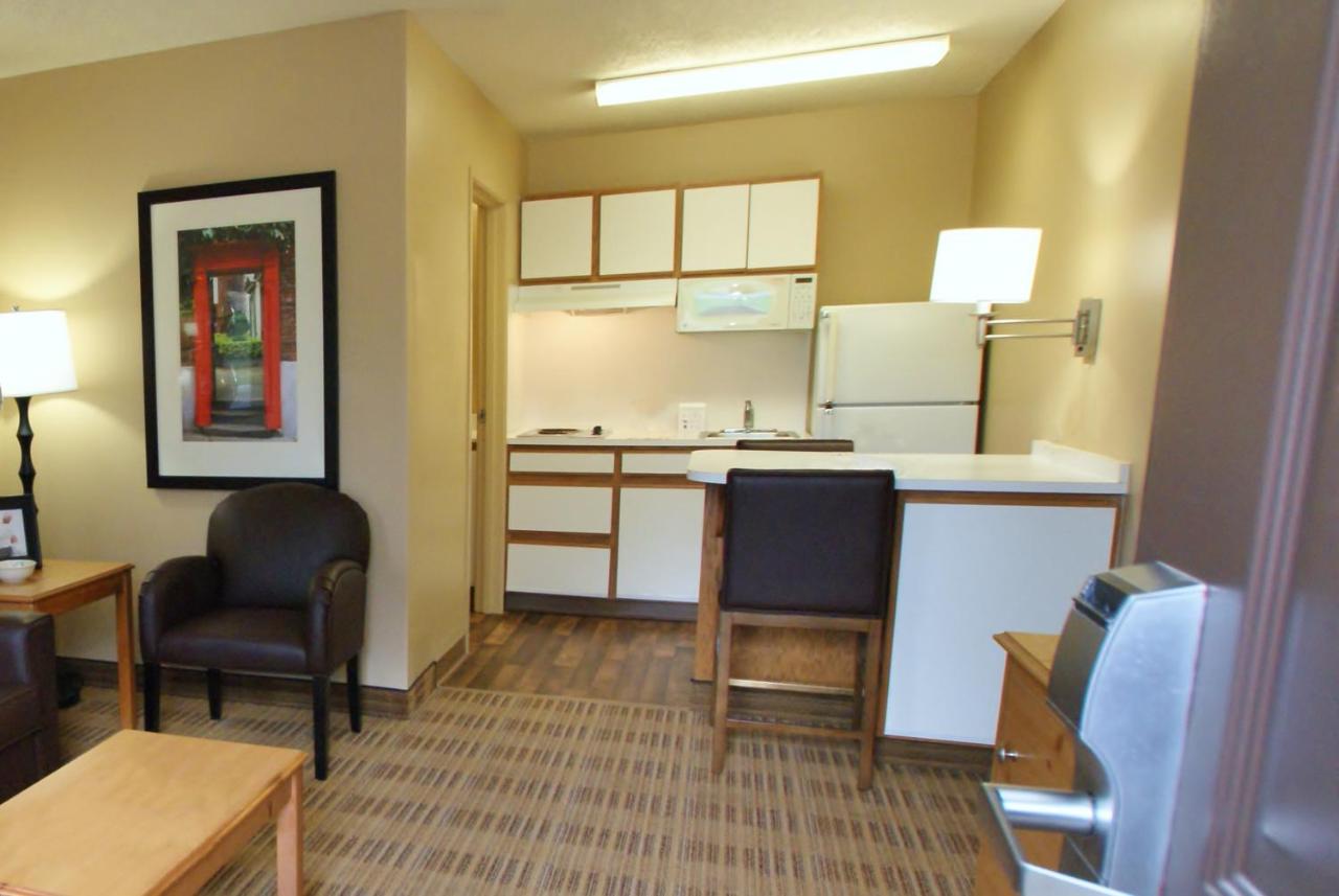 | Extended Stay America Suites - San Diego - Sorrento Mesa
