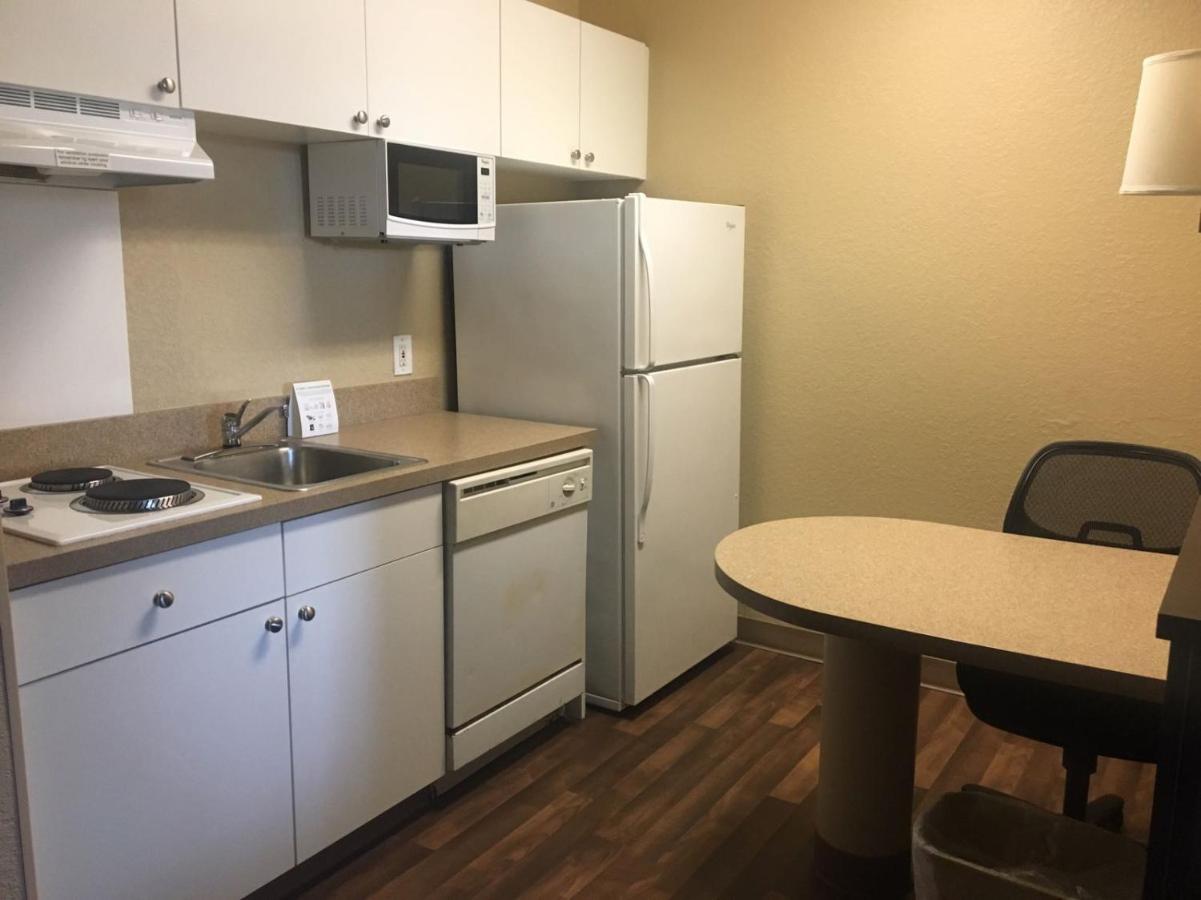 Queen Studio - Non-Smoking at Extended Stay America Suites Denver Aurora North
