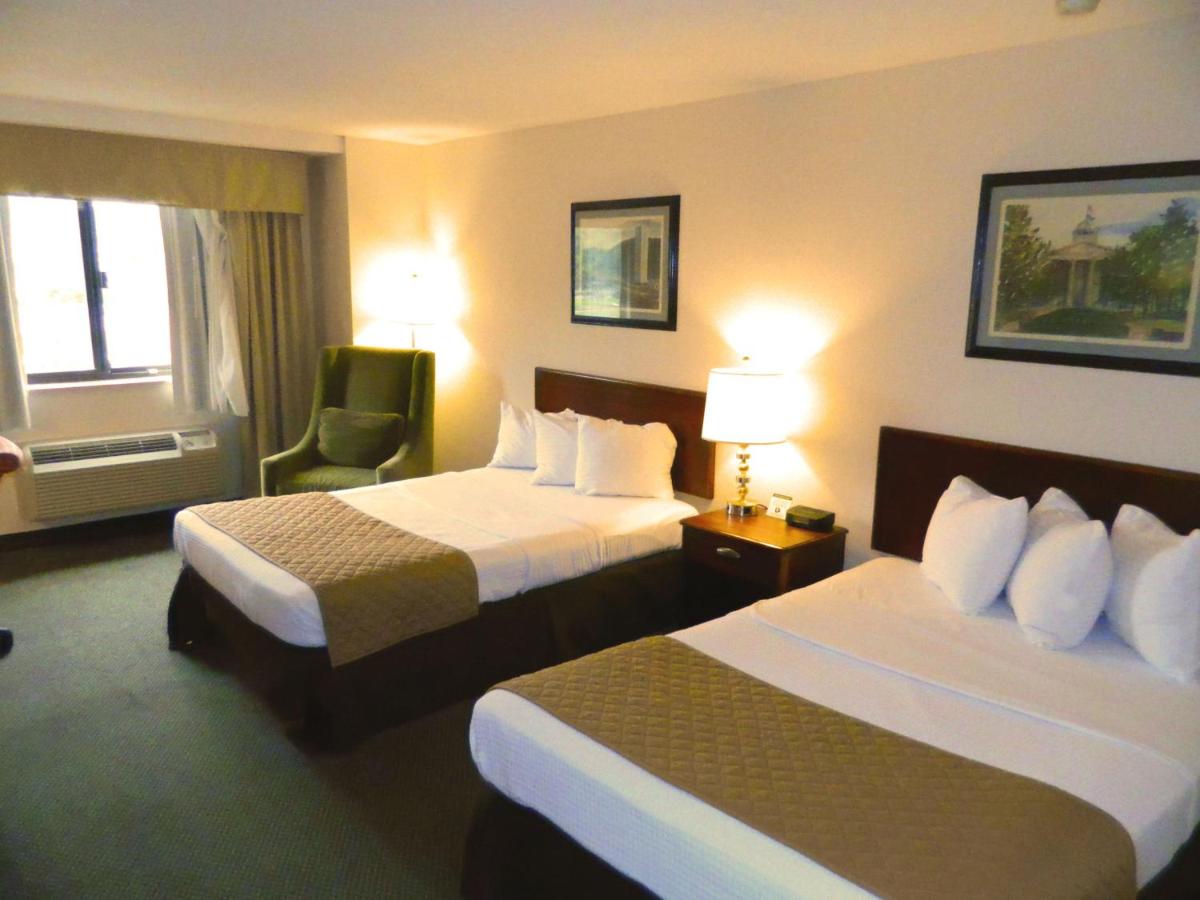 Double Room with Two Double Beds at Capital Plaza Hotel