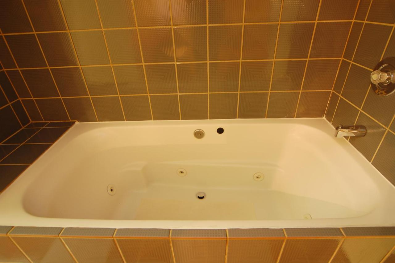 Deluxe King Studio Suite - Non-Smoking at Days Inn by Wyndham Bishop