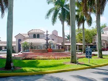 | Grand Palms Spa & Golf Resort