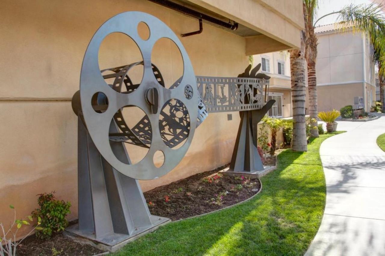 | Best Western Plus Media Center Inn & Suites