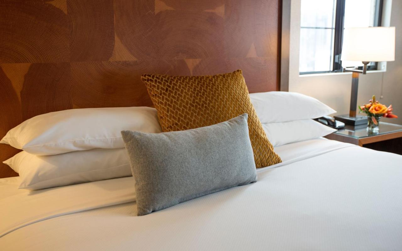  | The Paramount Hotel Portland