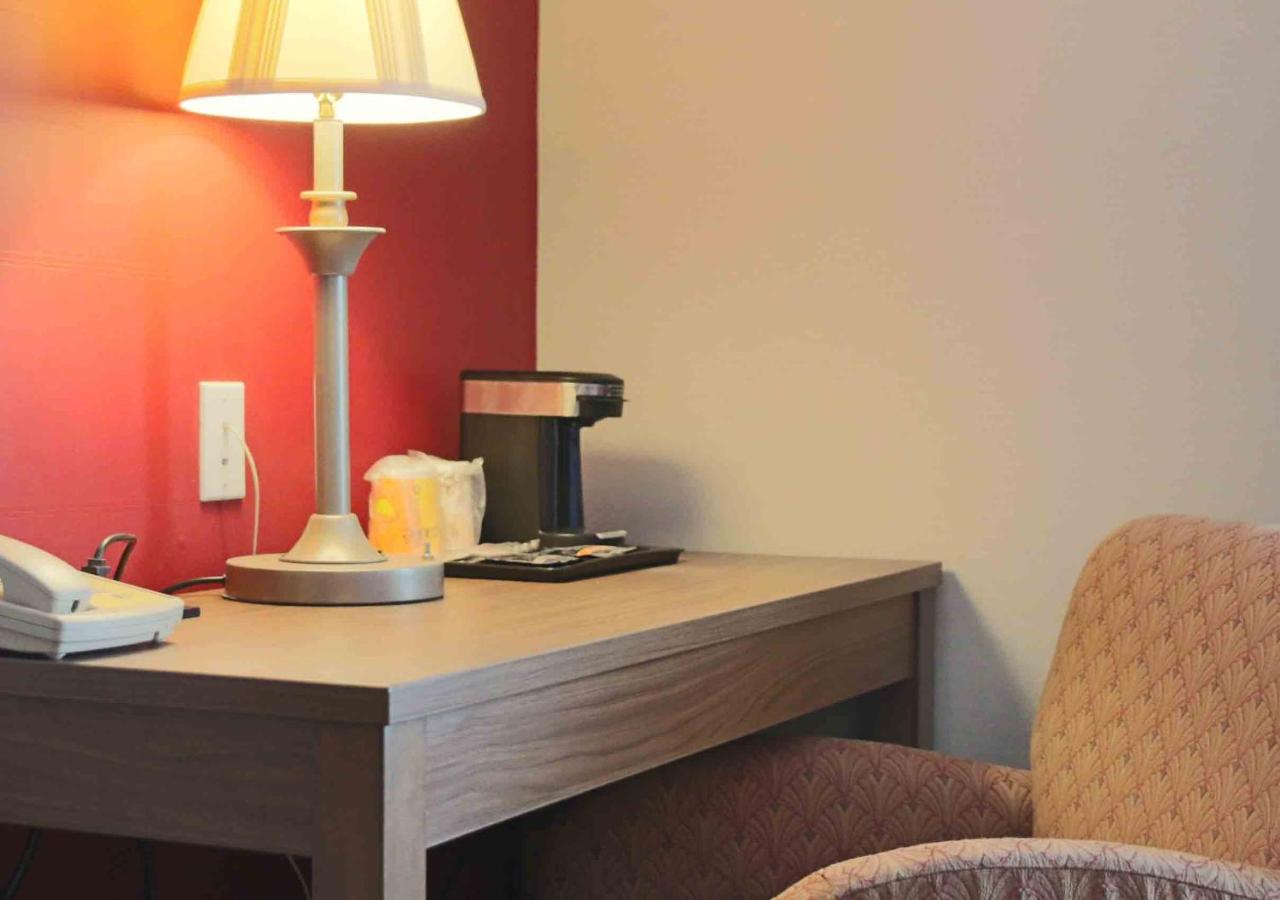 King Room - Non-Smoking at Kalika Hotel