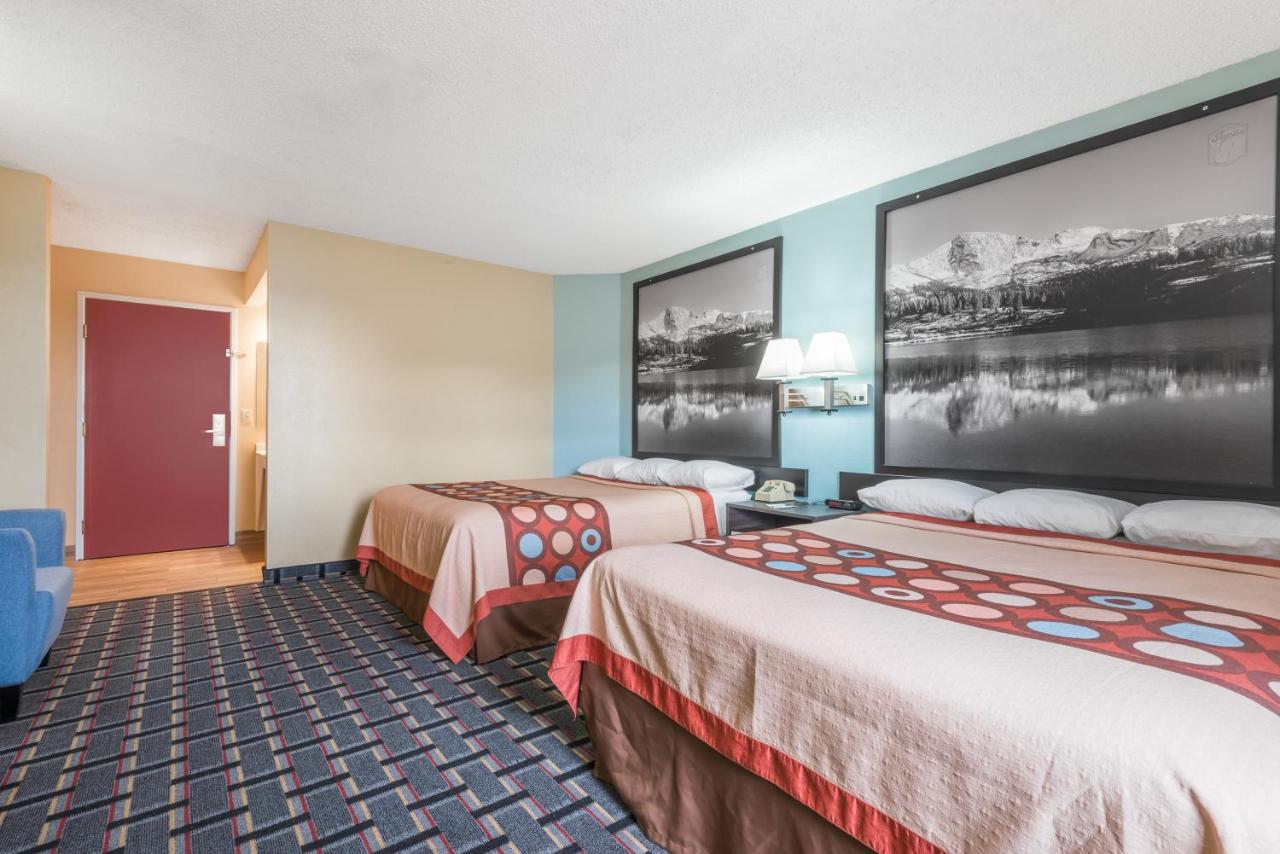  | Super 8 by Wyndham Henderson North East Denver