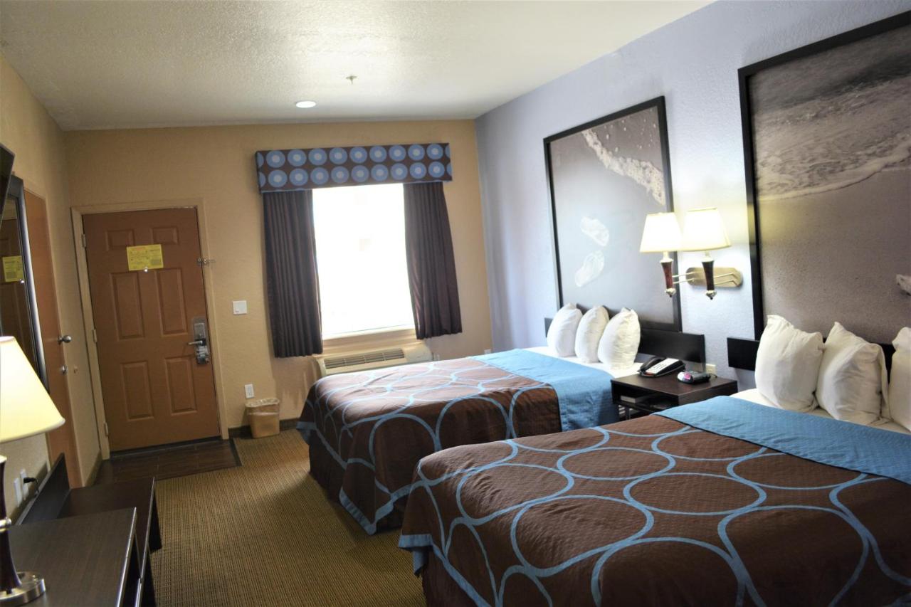 2 Queen Beds, Mobility/Accessible Room, Roll-In Shower, Non-Smoking at Super 8 by Wyndham Galveston