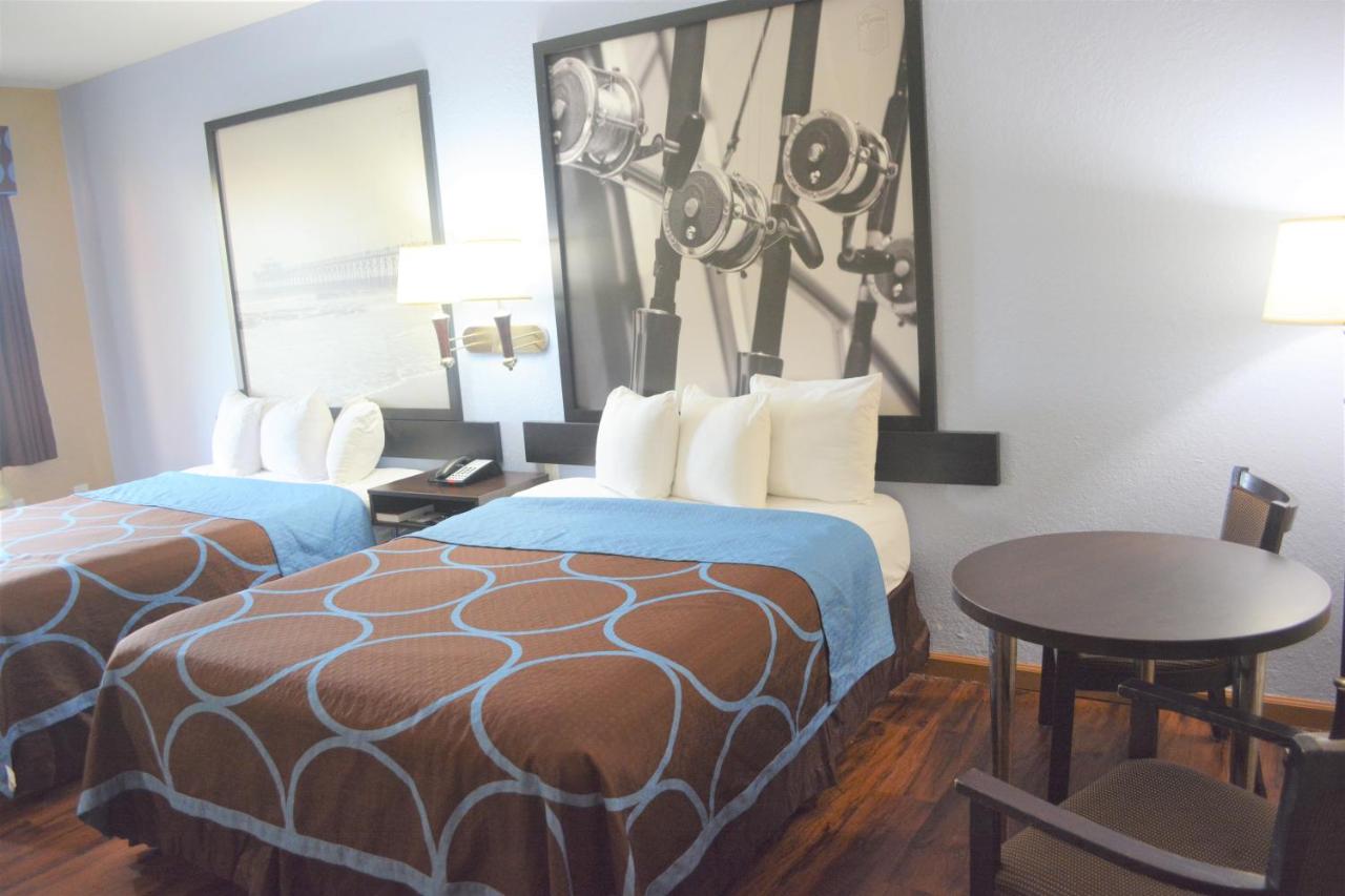 2 Queen Beds, Mobility/Accessible Room, Roll-In Shower, Non-Smoking at Super 8 by Wyndham Galveston