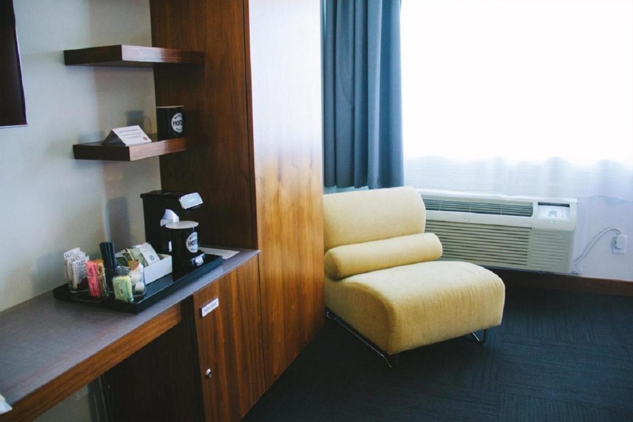 Queen Room with Two Queen Beds at Modern Hotel