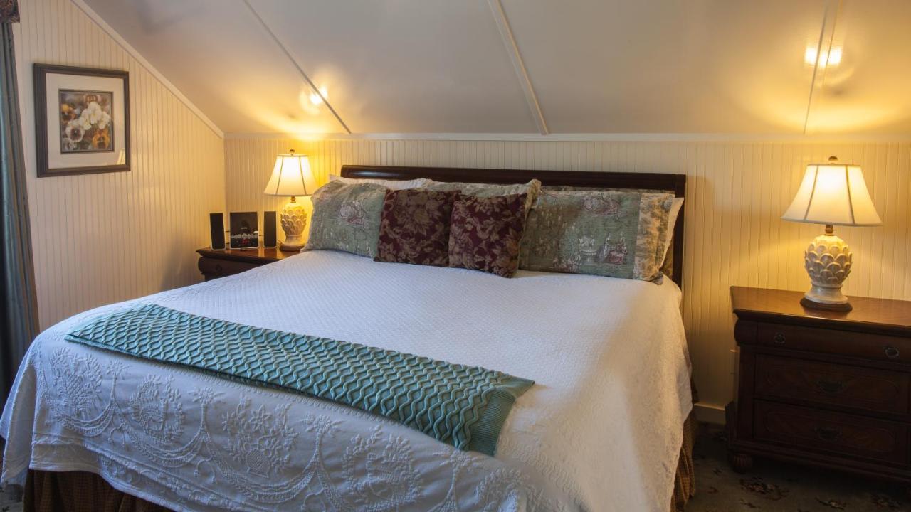 | Rose Hill Retreat AAA Four Diamond Inn