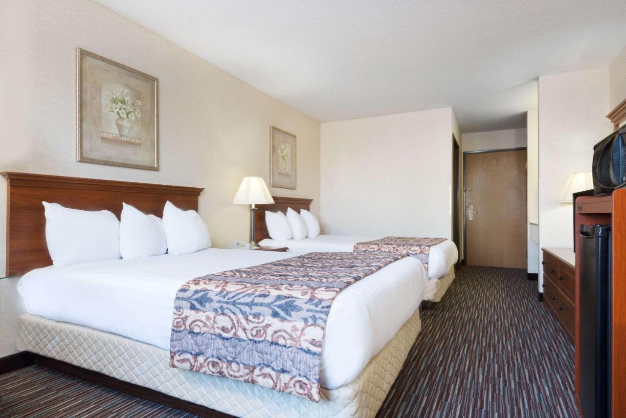 Double Room with Two Double Beds - Non-Smoking at Baymont by Wyndham Columbus/Rickenbacker