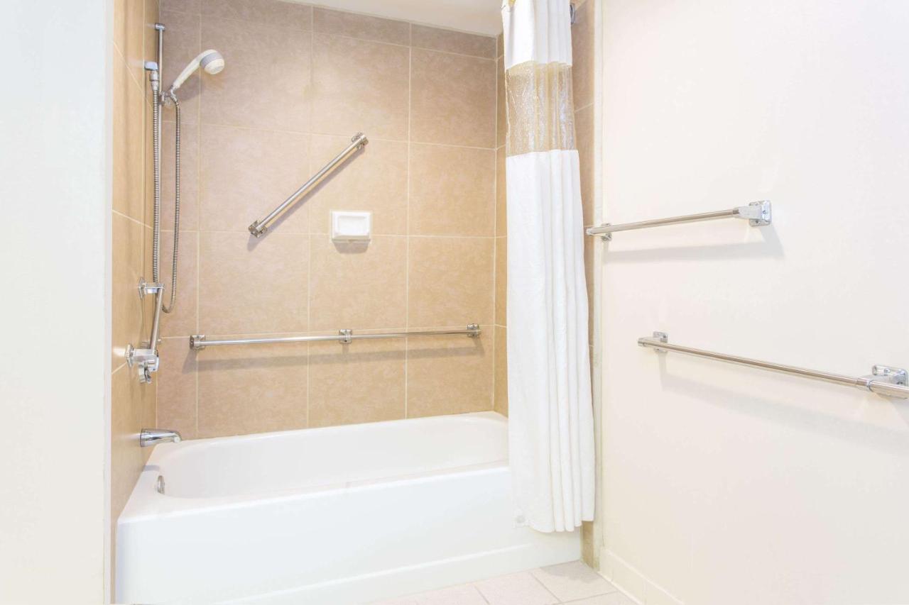 | Baymont by Wyndham Cincinnati