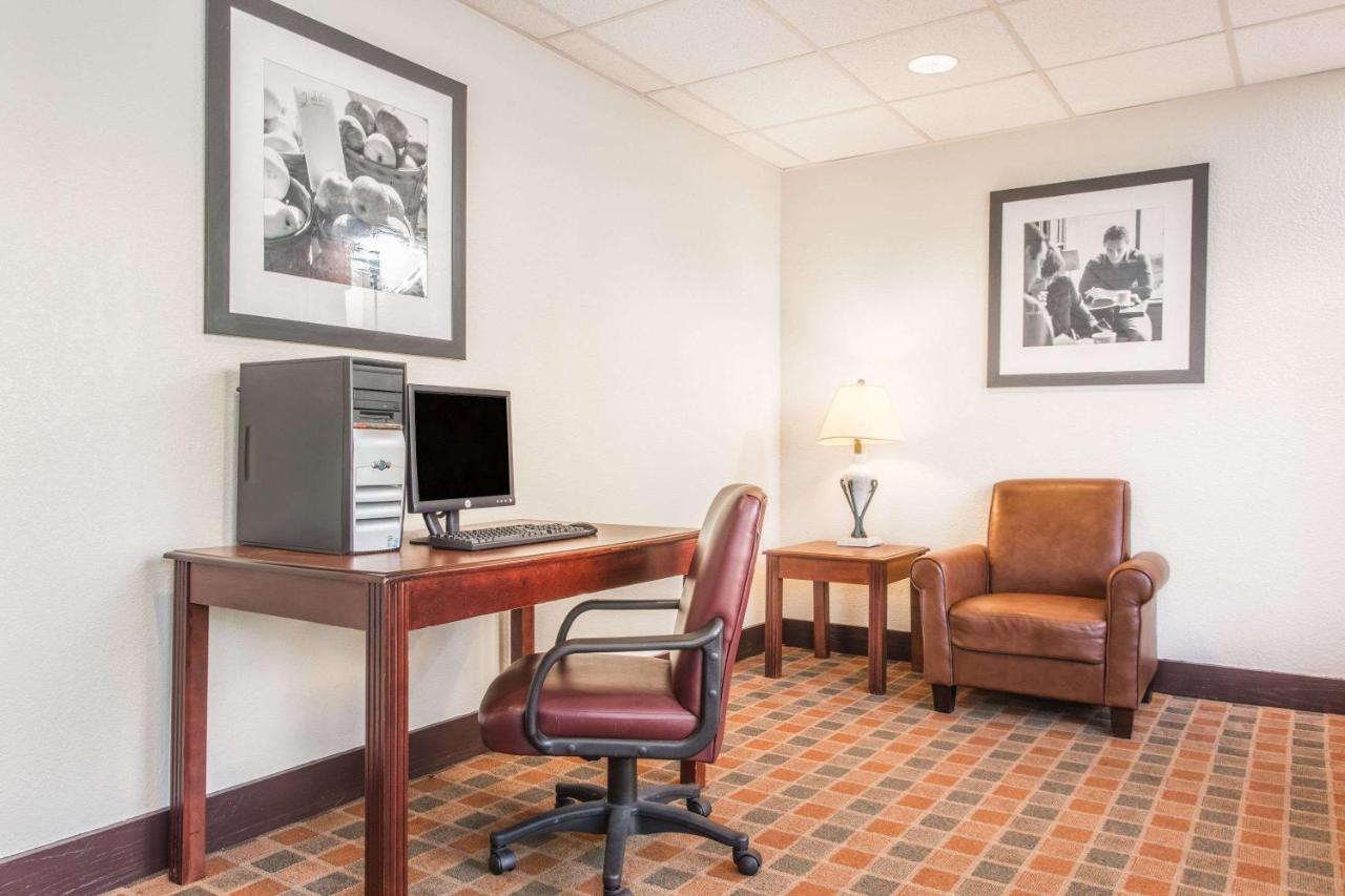 | Baymont by Wyndham Cincinnati