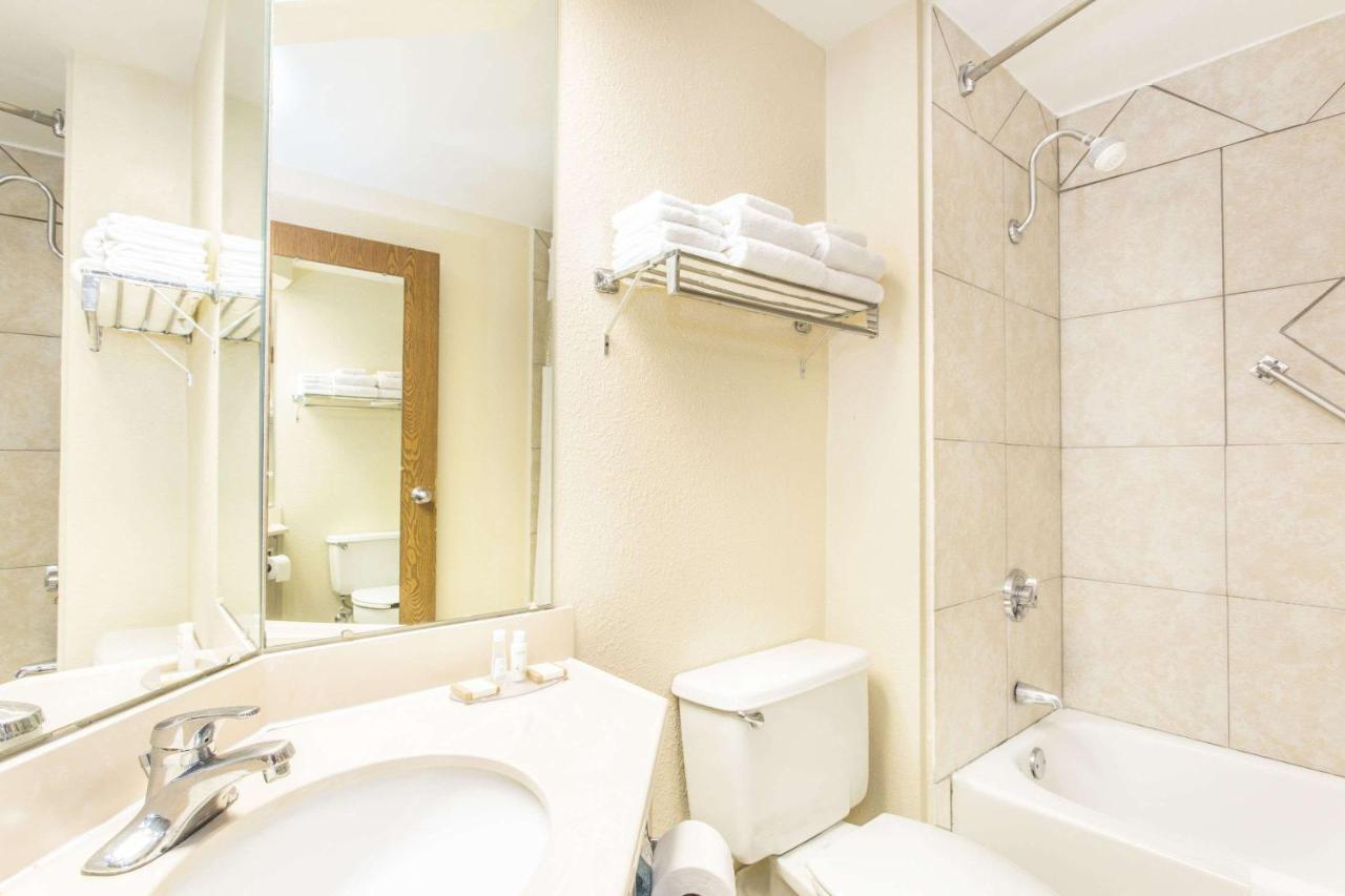 | Baymont by Wyndham Cincinnati