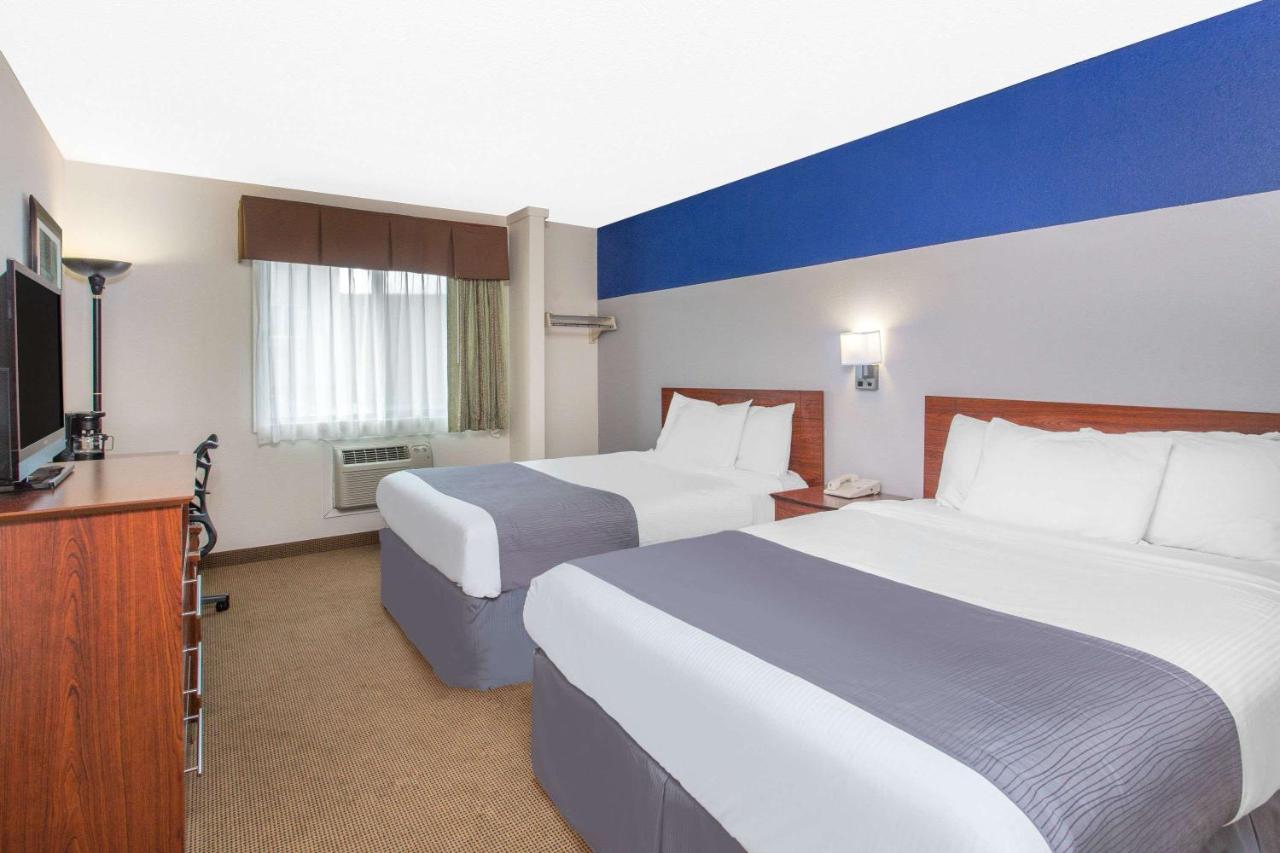 Studio Suite with Two Queen Beds - Mobility Access/Non-Smoking at Baymont by Wyndham Dubuque