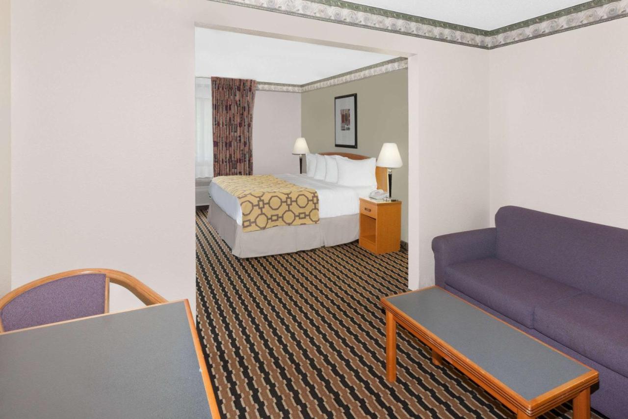 King Studio Suite - Non-Smoking at Baymont by Wyndham Fort Wayne