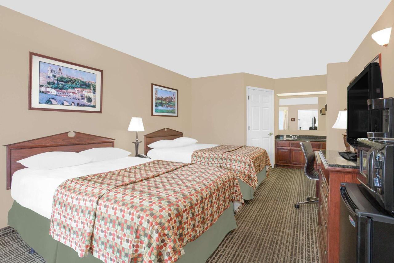 Double Room with Two Double Beds - Non-Smoking at Baymont by Wyndham Roanoke Rapids