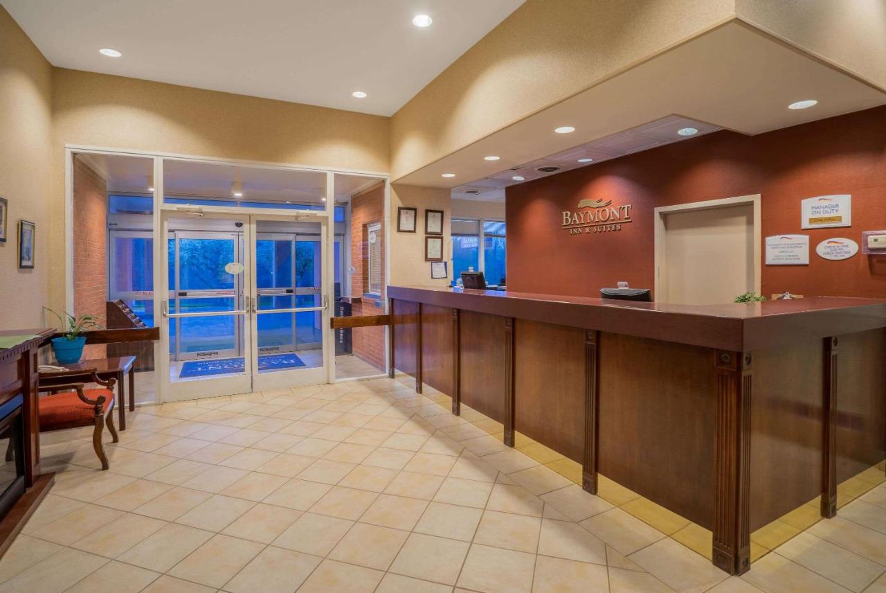 | Baymont by Wyndham Warrenton