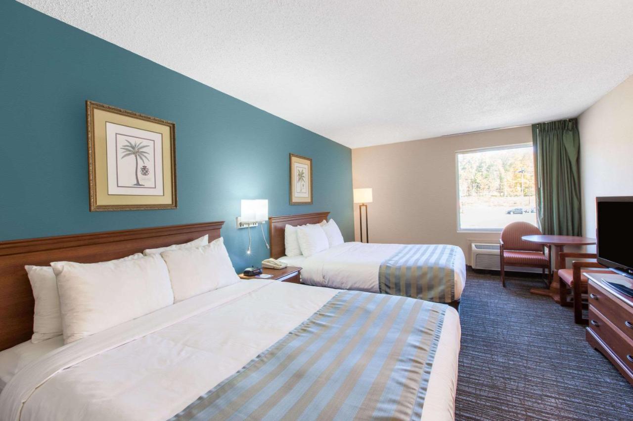 | Baymont by Wyndham Bartonsville Poconos