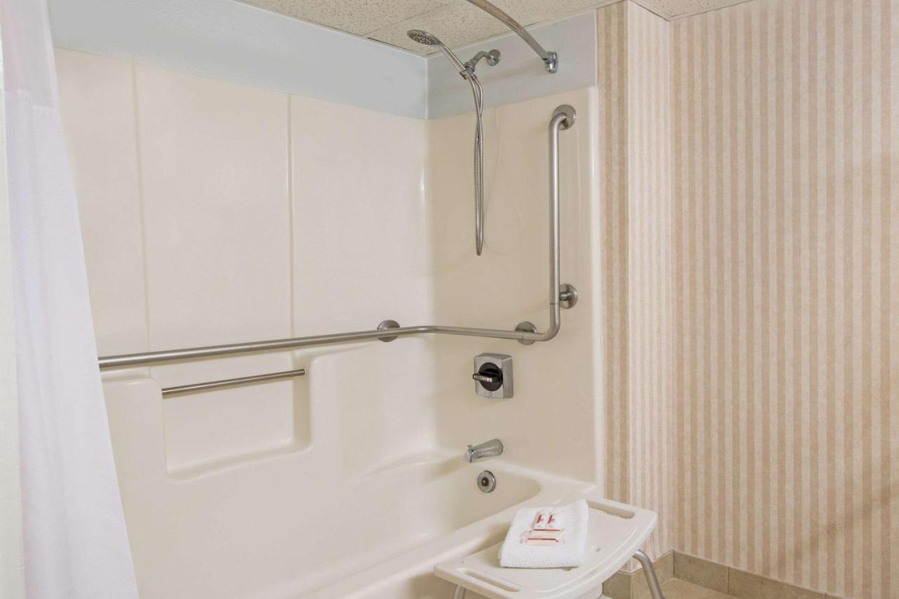 | Baymont by Wyndham Bartonsville Poconos