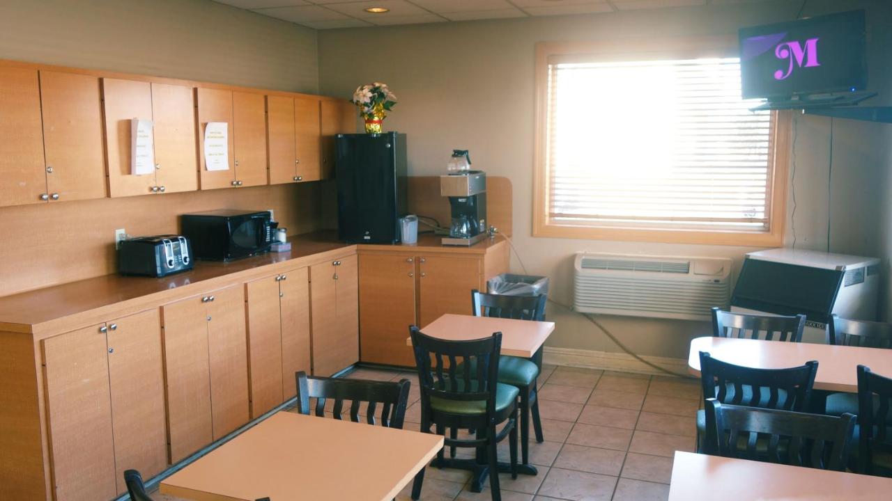  | Baton Rouge West Inn