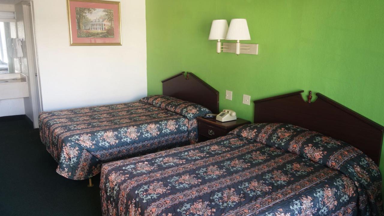 | Baton Rouge West Inn