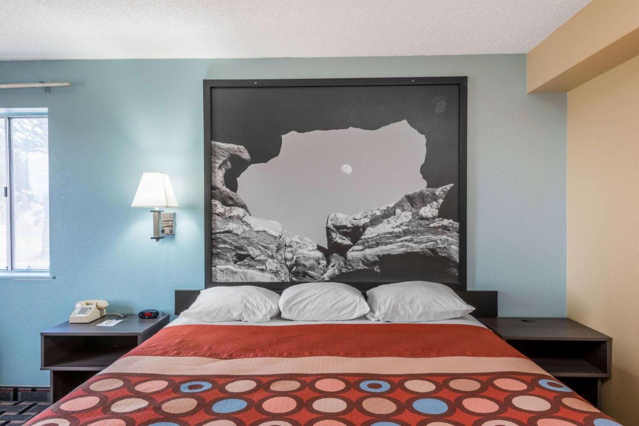  | Super 8 by Wyndham Henderson North East Denver