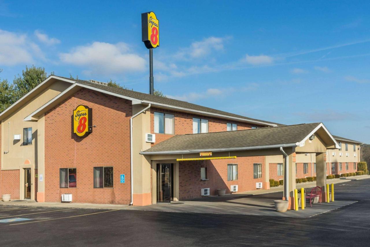 | Super 8 by Wyndham Munfordville KY