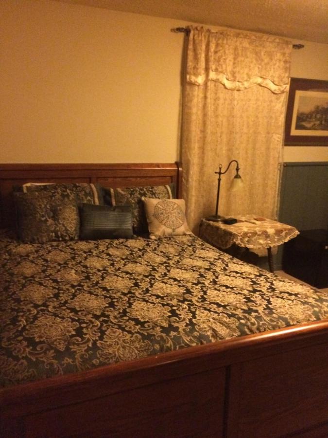 | Main Street Bed & Breakfast