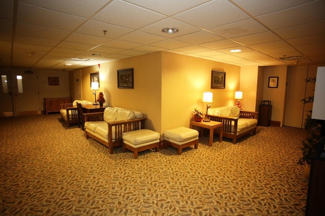 | Canyon Inn