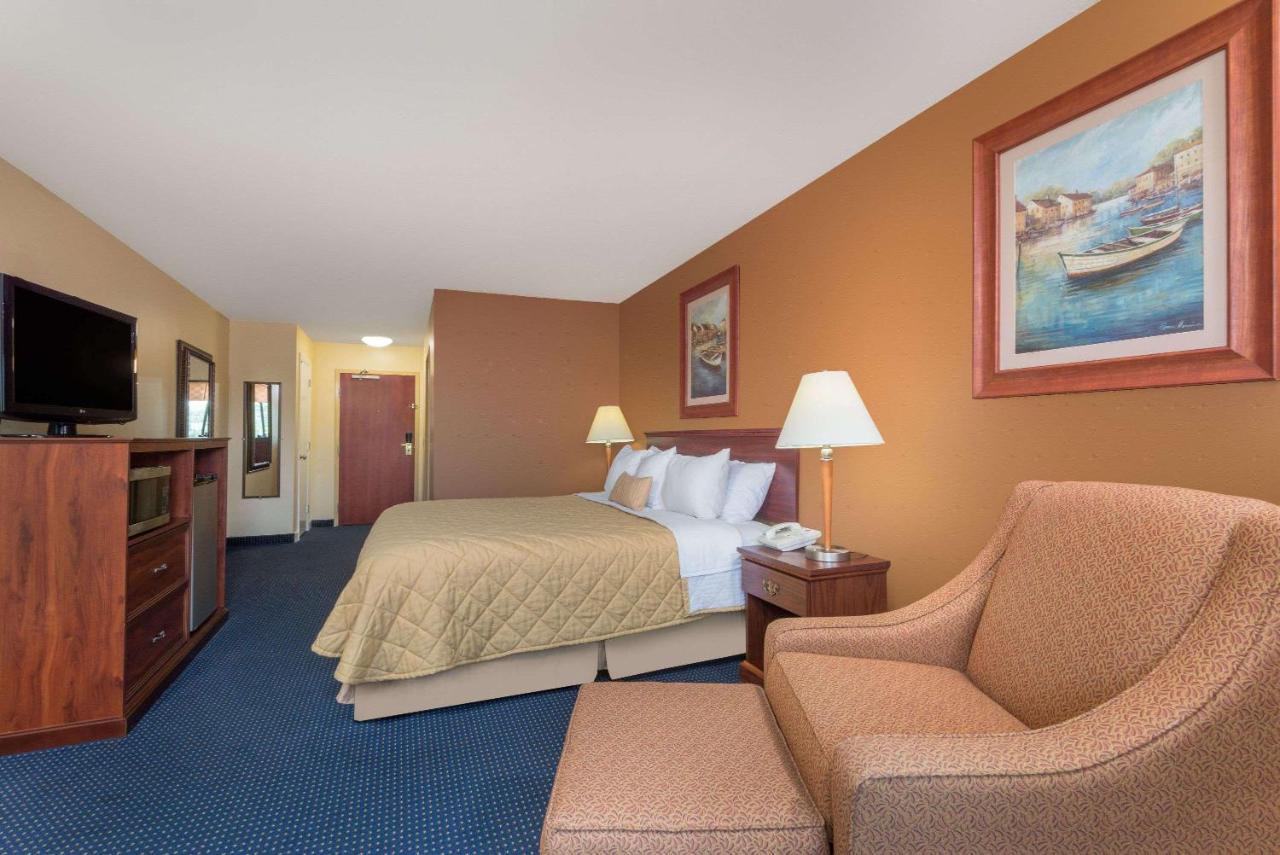 | Ramada Hotel Ashland-Catlettsburg