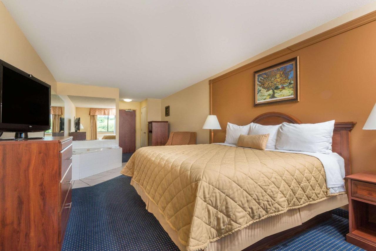 | Ramada Hotel Ashland-Catlettsburg