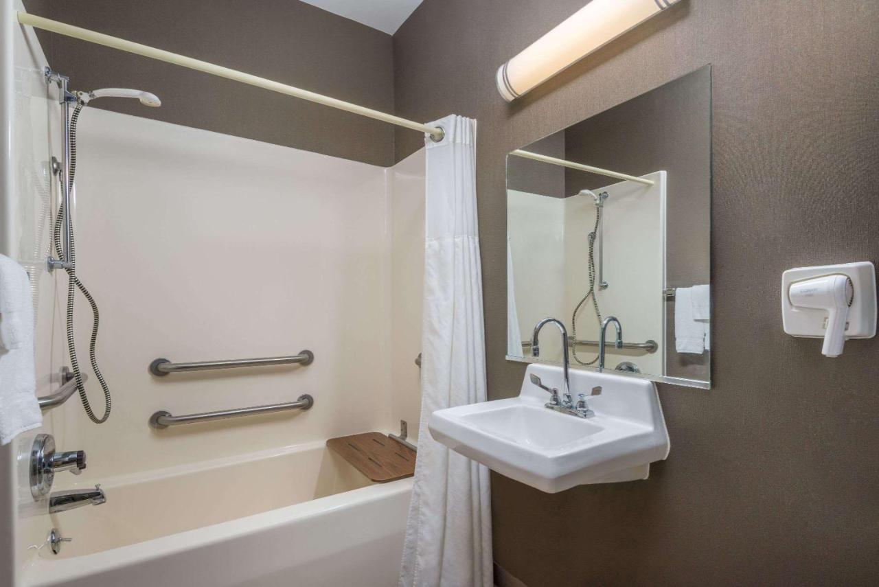 | Ramada Hotel Ashland-Catlettsburg