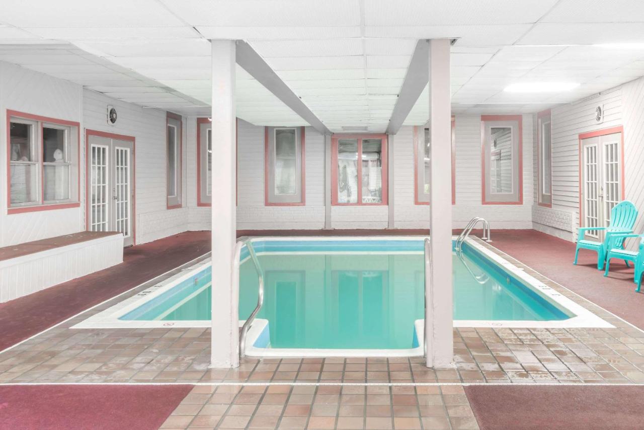 | Ramada by Wyndham Groton