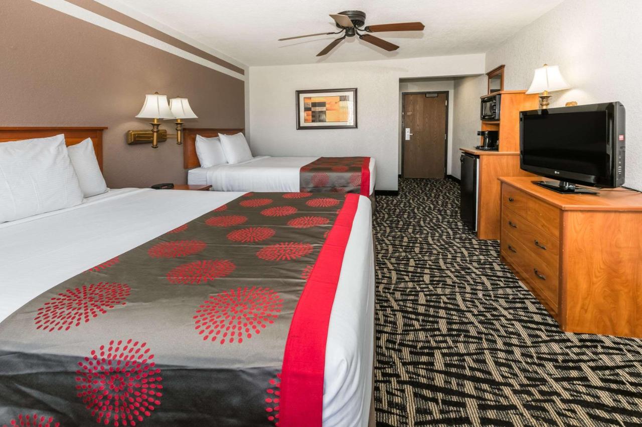 Queen Room with Two Queen Beds - Non-Smoking at Ramada by Wyndham Oklahoma City Airport North