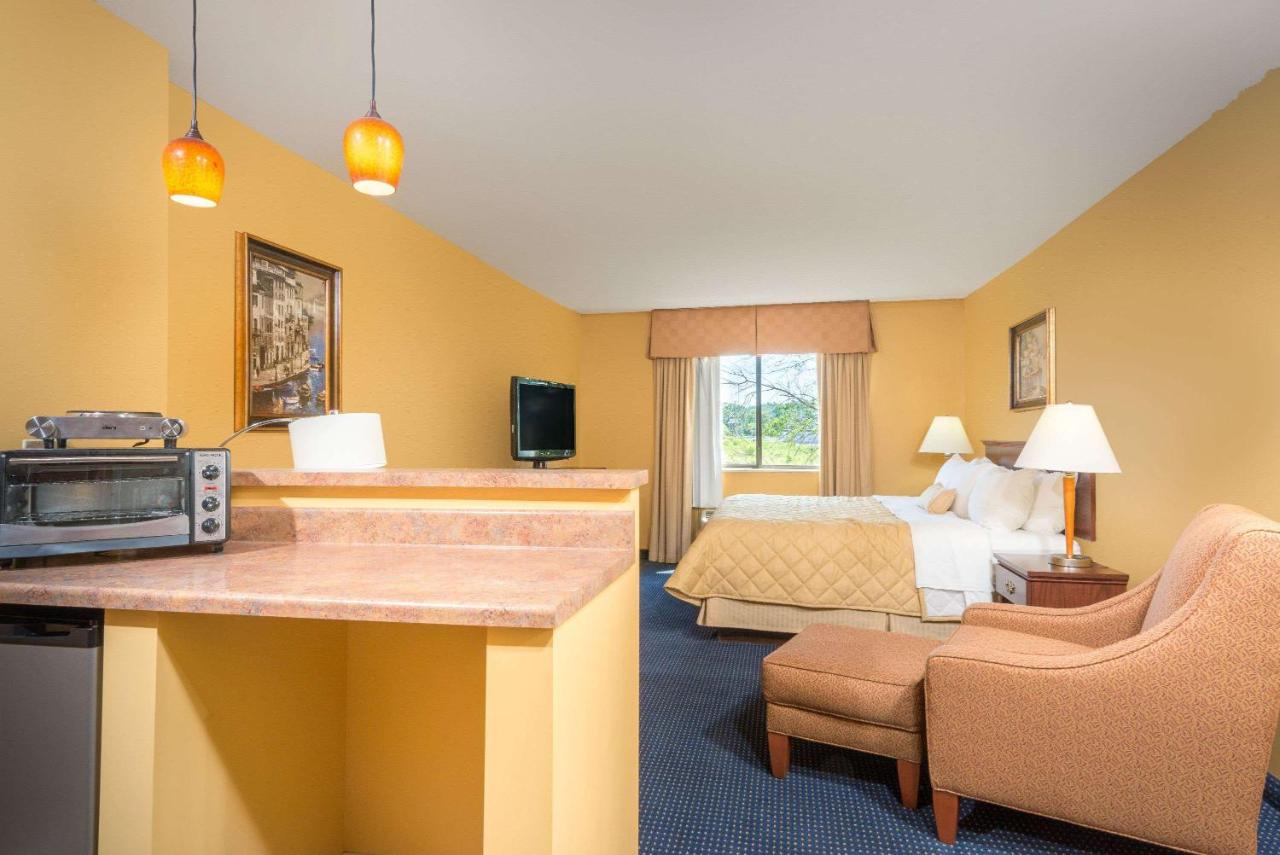 | Ramada Hotel Ashland-Catlettsburg