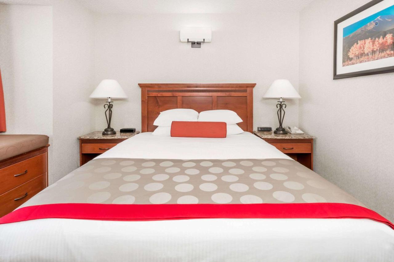Queen Room - Non-Smoking at Ramada by Wyndham Frisco