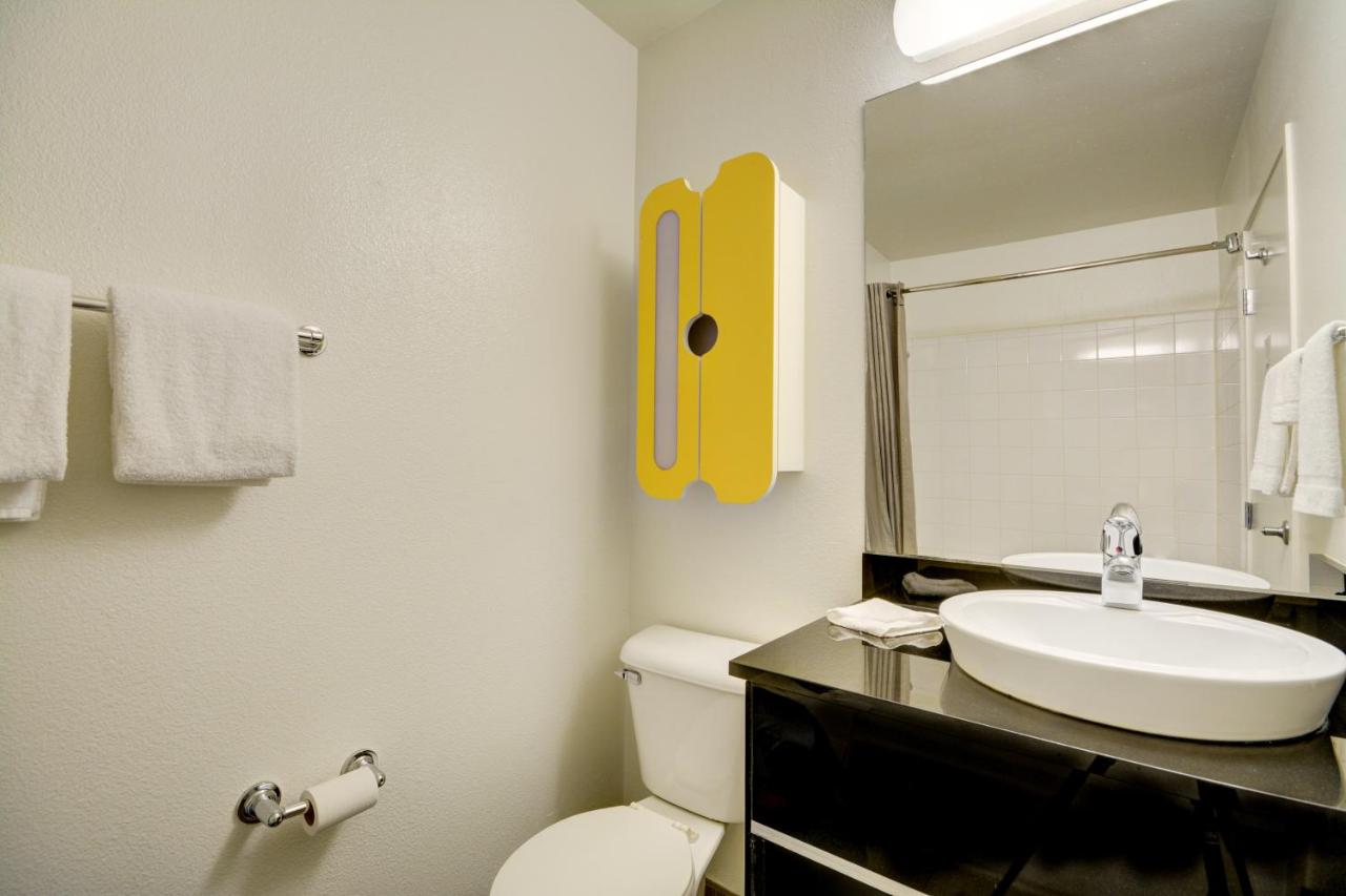 | Studio 6-Mountlake Terrace, WA - Seattle