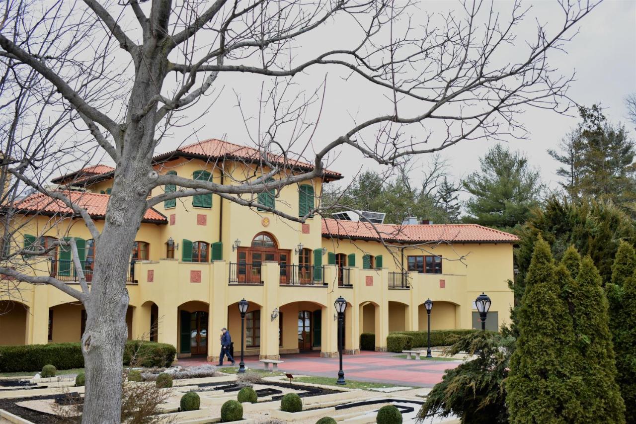 | Danskammer House Bed & Breakfast