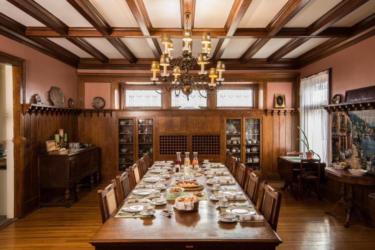 | Ringling House Bed & Breakfast
