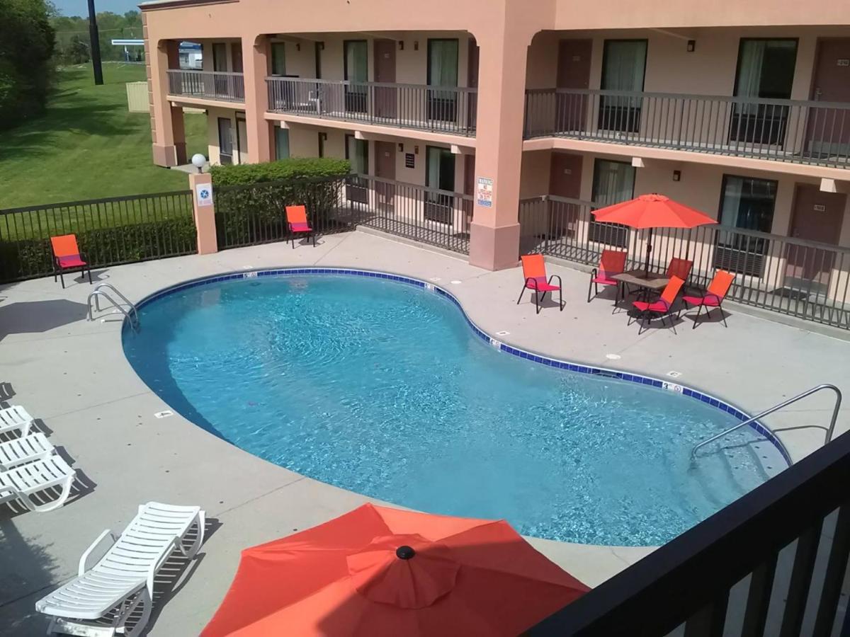  | Super 8 by Wyndham Knoxville West/Farragut