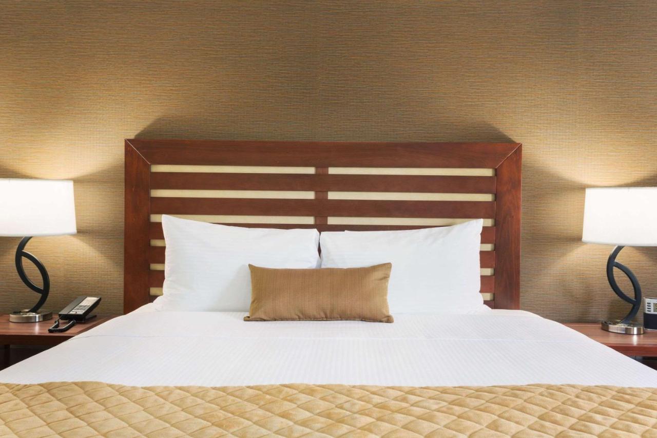 King Room - Disability Access at Wyndham Garden Grand Rapids Airport