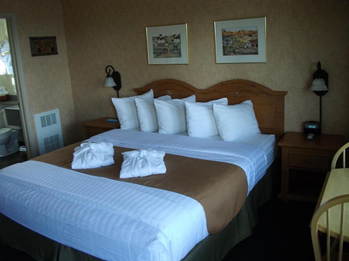| Pepper Tree Inn Tahoe City