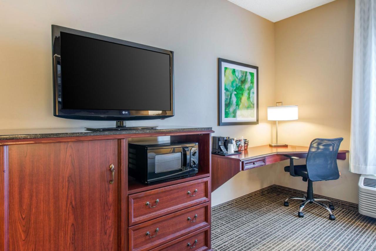 King Room - Accessible/Non-Smoking at Quality Inn Palm Bay - Melbourne I-95