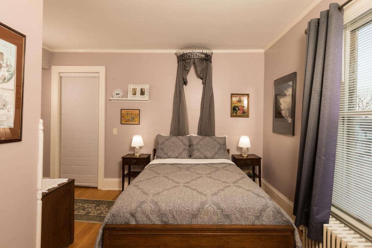 | Ringling House Bed & Breakfast