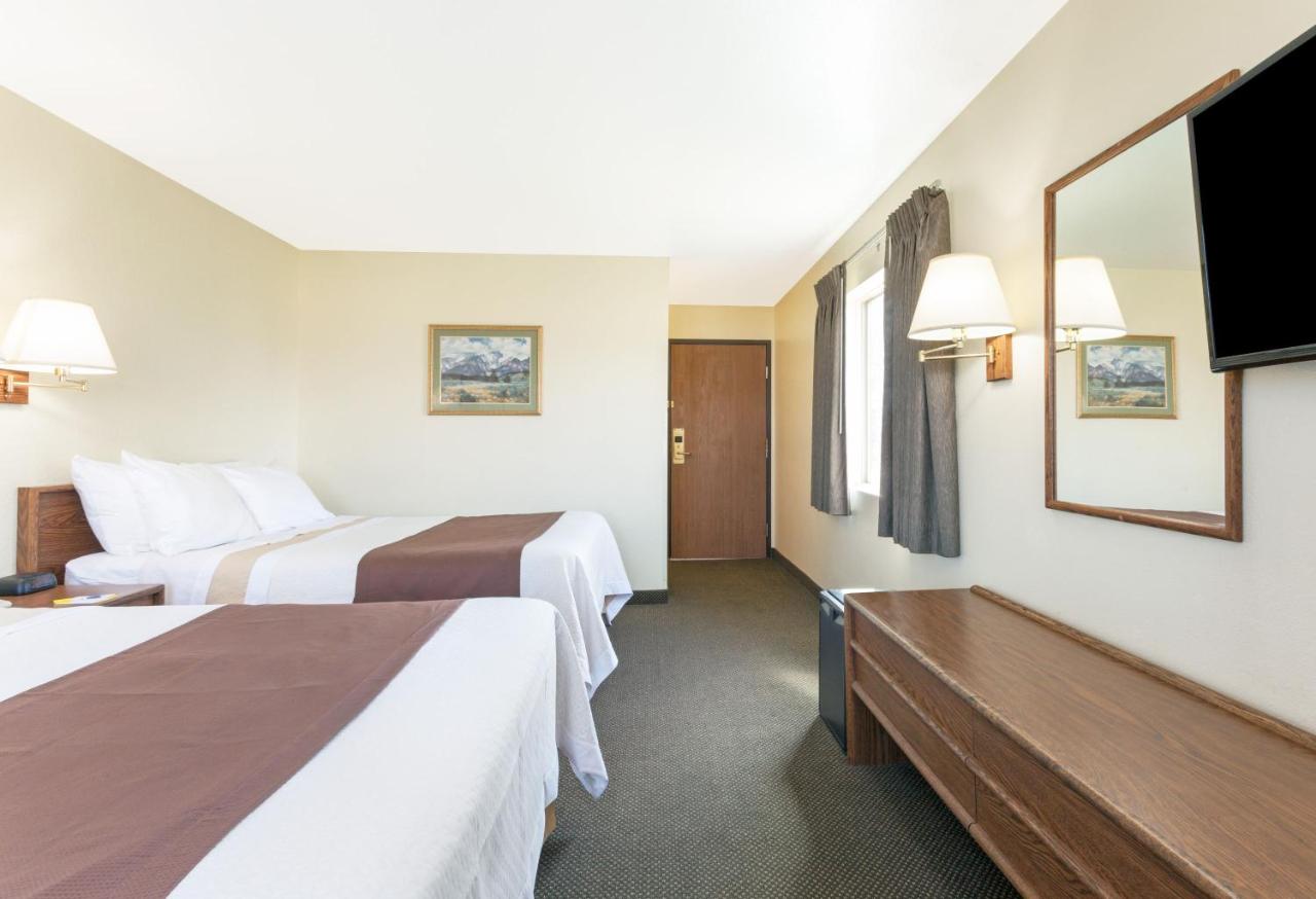 | Days Inn by Wyndham Missoula Airport