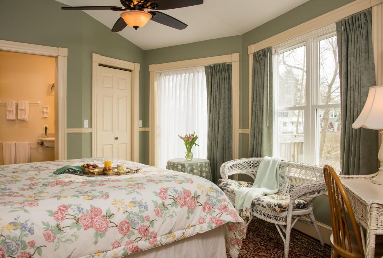 | Mira Monte Inn & Suites