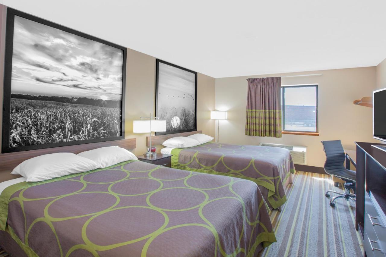 Deluxe Double Room with Two Double Beds - Non-Smoking at Super 8 by Wyndham Hastings