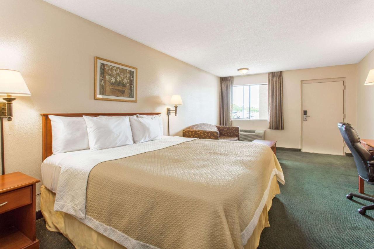 | Travel Inn - Mesa